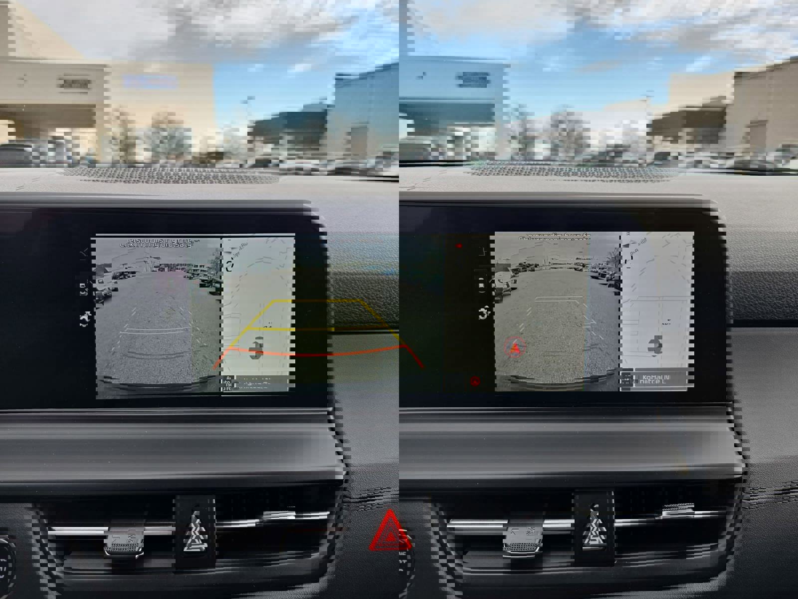 Used 2024 Kia Seltos SX w/ SX Sunroof Package image 24