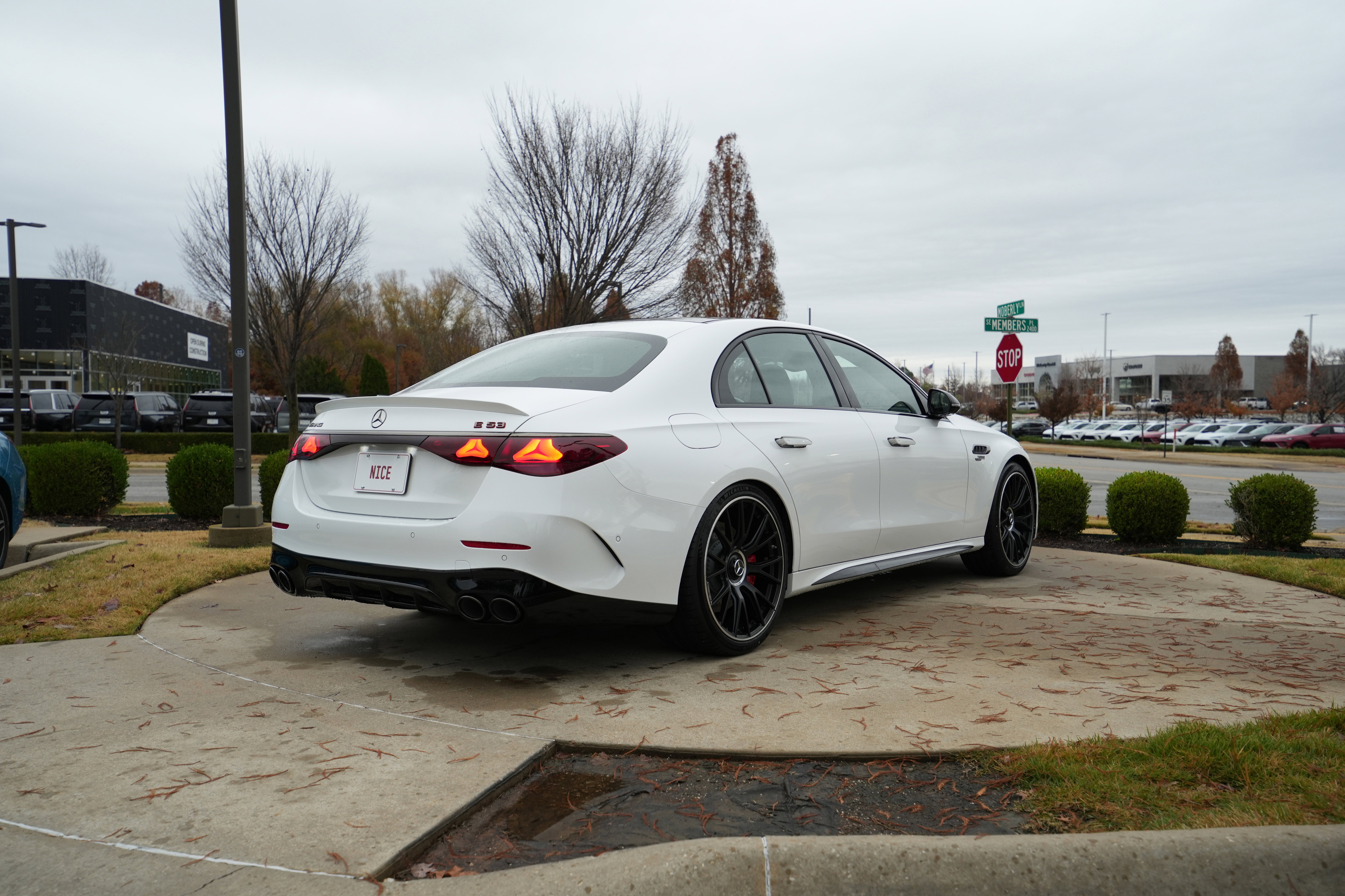 New 2026 Mercedes-Benz E 53 AMG e 4MATIC Sedan image 6