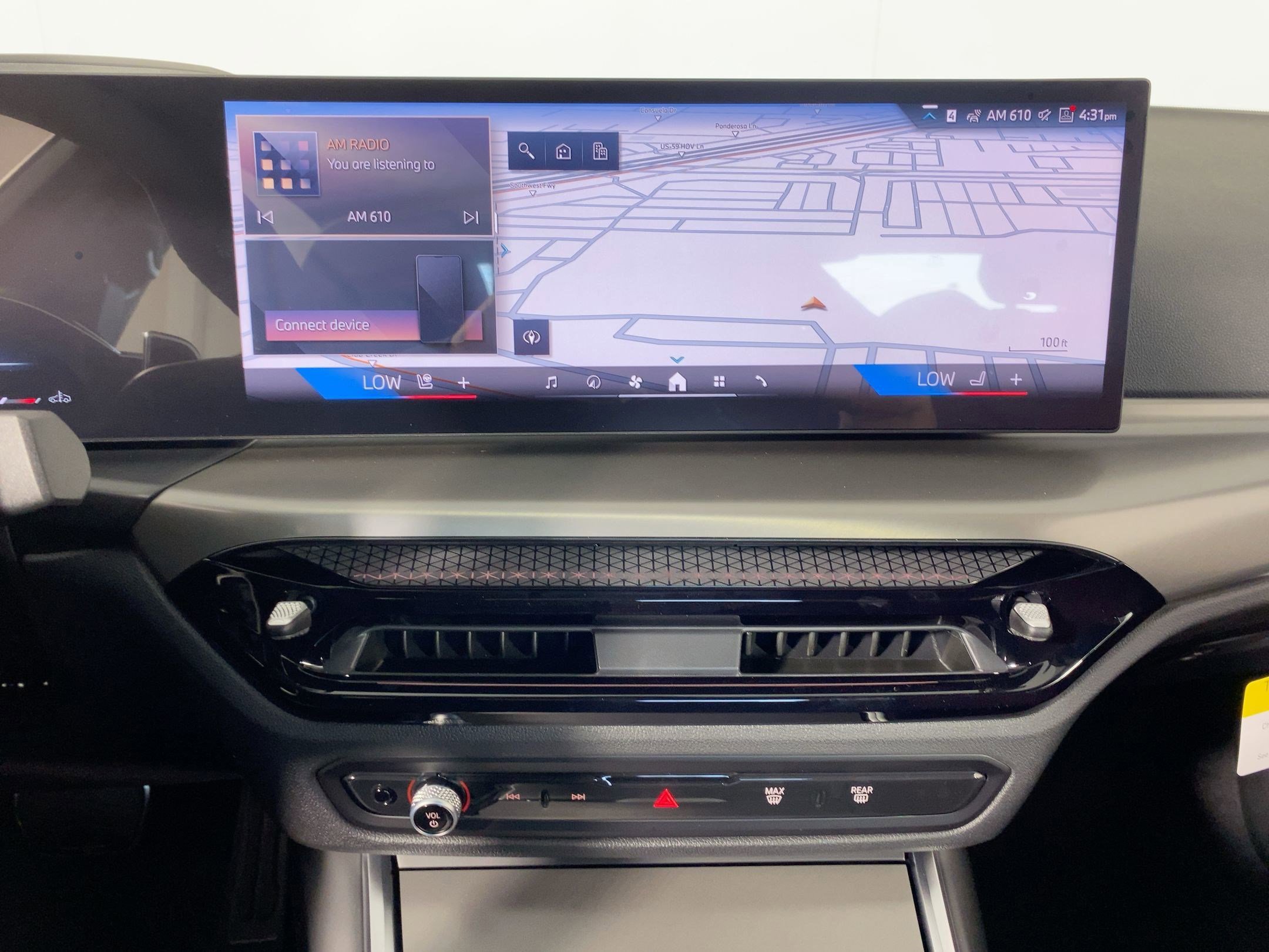 Used 2026 BMW 330i Sedan w/ M Sport Package image 22