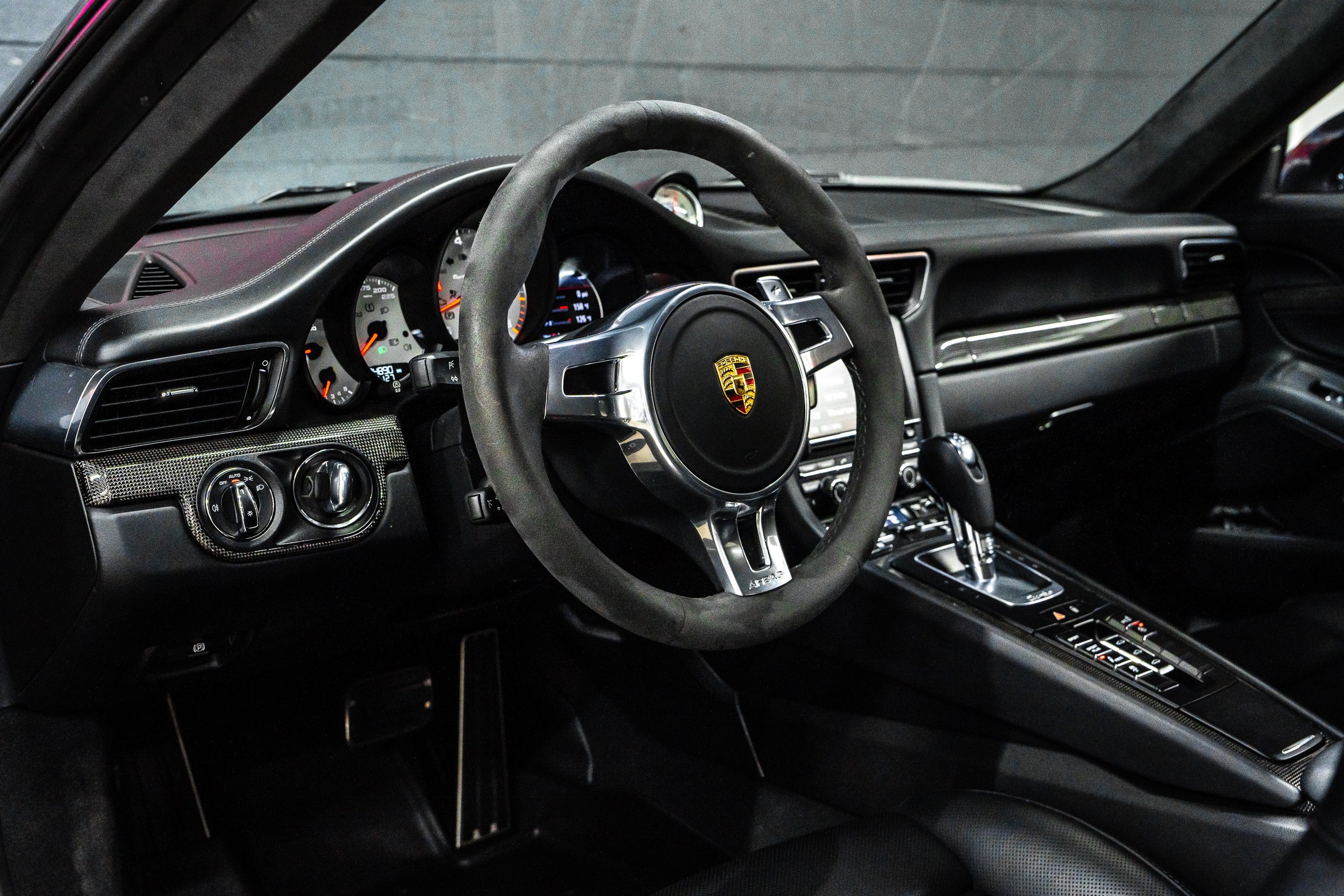Used 2014 Porsche 911 Turbo S AWD/4WD image 5