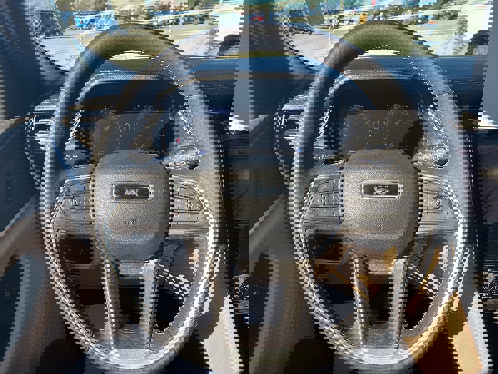 Used 2023 Jeep Grand Cherokee L Limited w/ Luxury Tech Group II image 24