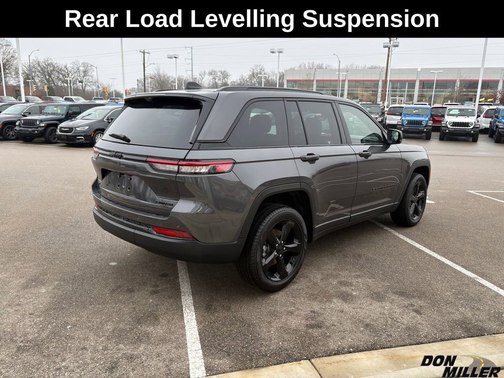 New 2025 Jeep Grand Cherokee Limited w/ Luxury Tech Group II image 5