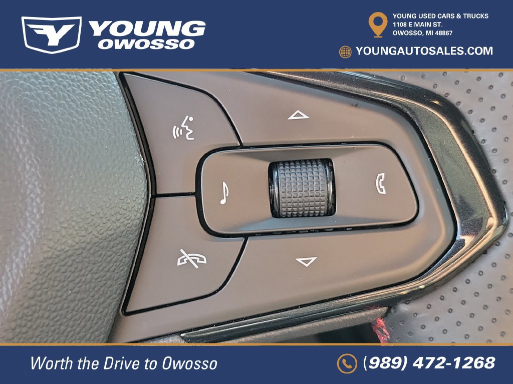 Used 2024 Chevrolet Trax RS w/ Driver Confidence Package FWD image 16