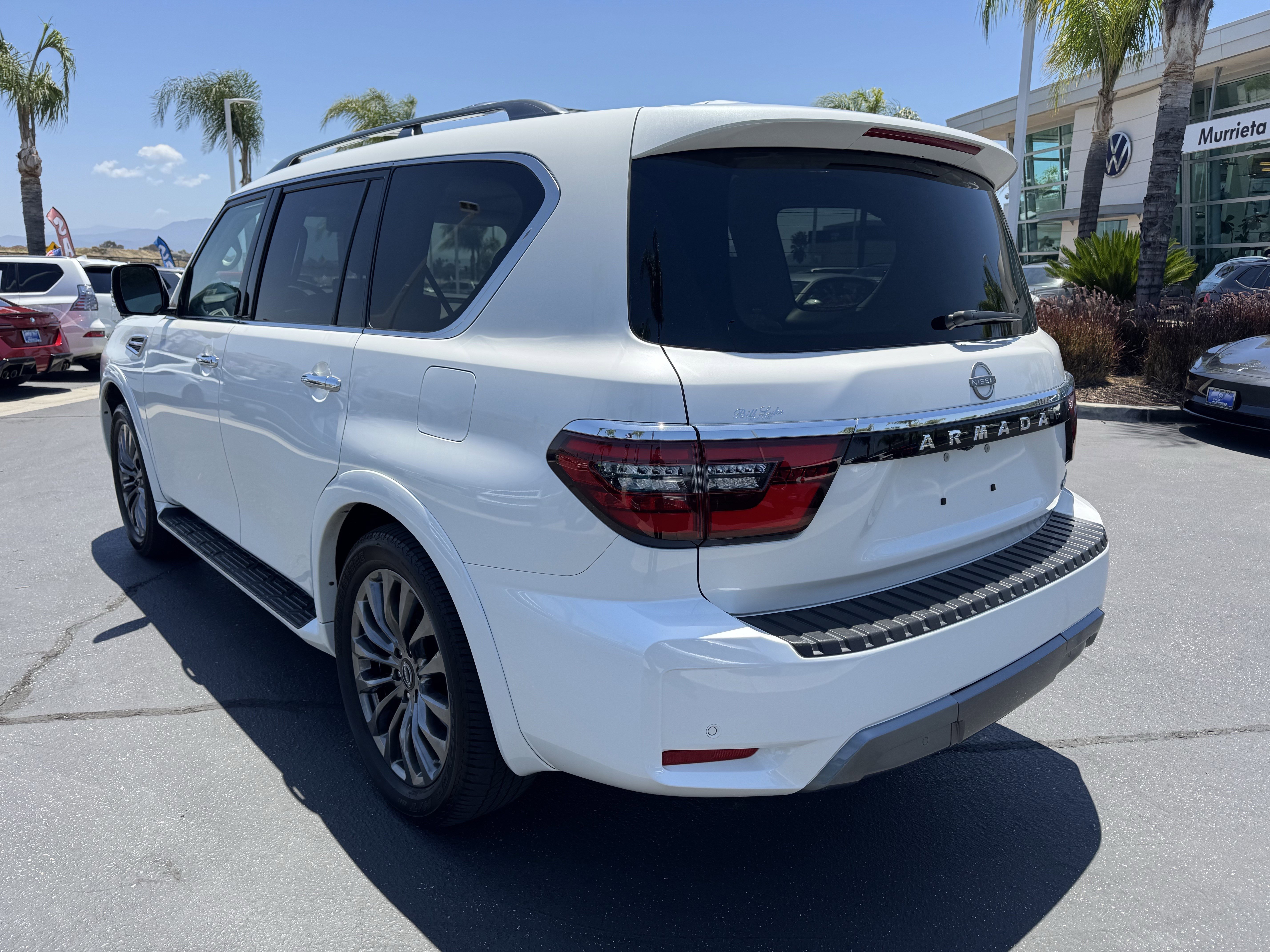 Used 2024 Nissan Armada Platinum w/ Captain's Chairs Package RWD image 8