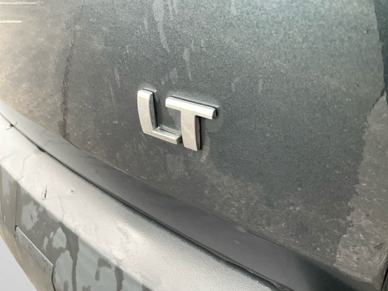 Used 2019 Chevrolet Traverse LT FWD image 16