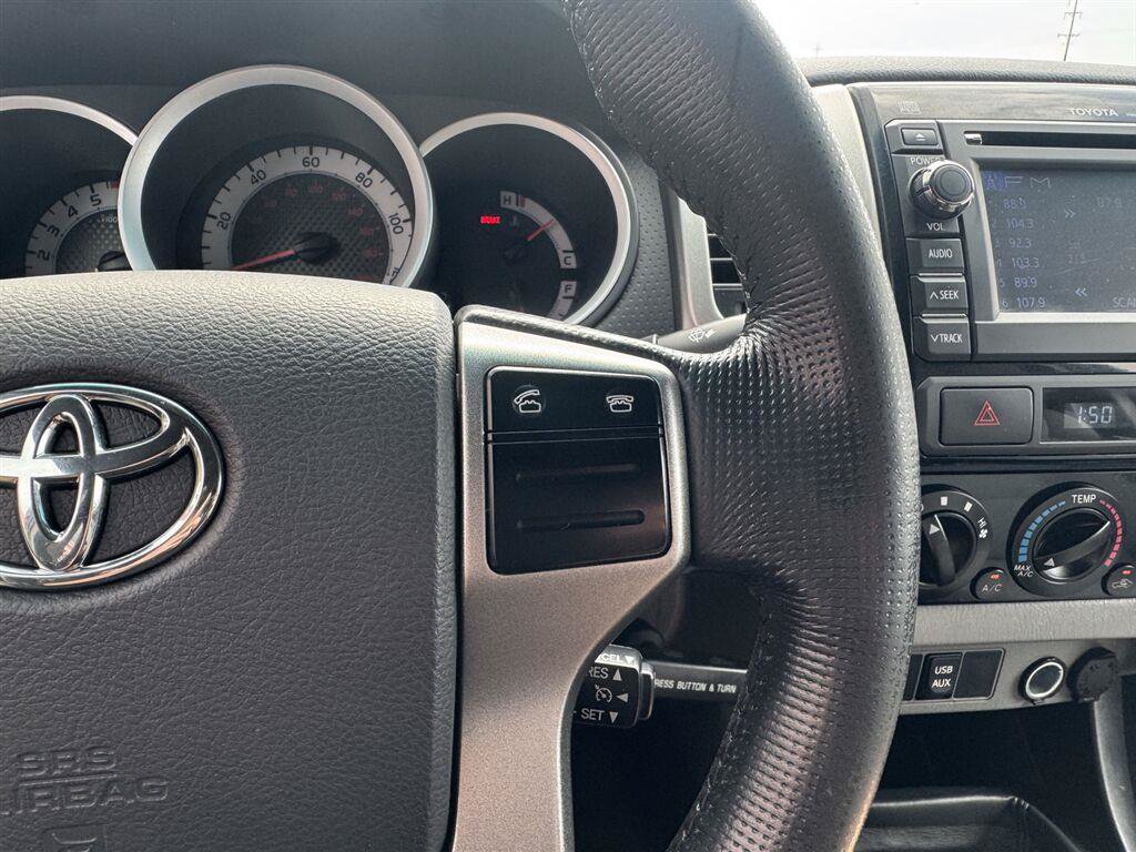 Used 2013 Toyota Tacoma 4x4 Access Cab w/ SR5 Pkg image 17