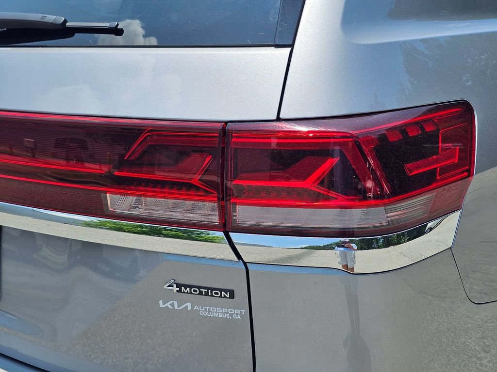 Used 2024 Volkswagen Atlas SE AWD/4WD image 9