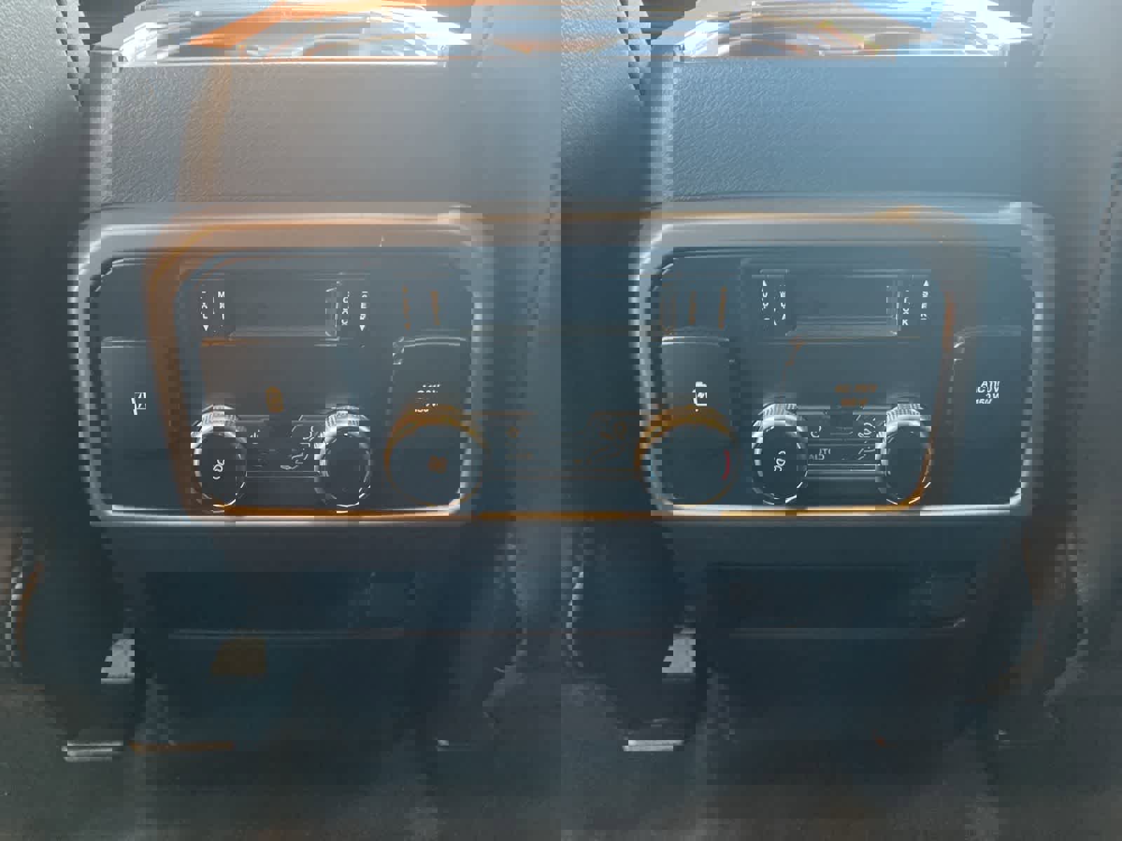 Used 2019 Ford Expedition XLT w/ Equipment Group 202A image 29