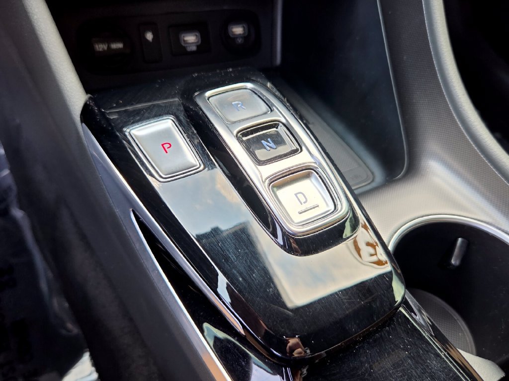 Used 2023 Hyundai Sonata Limited FWD image 23