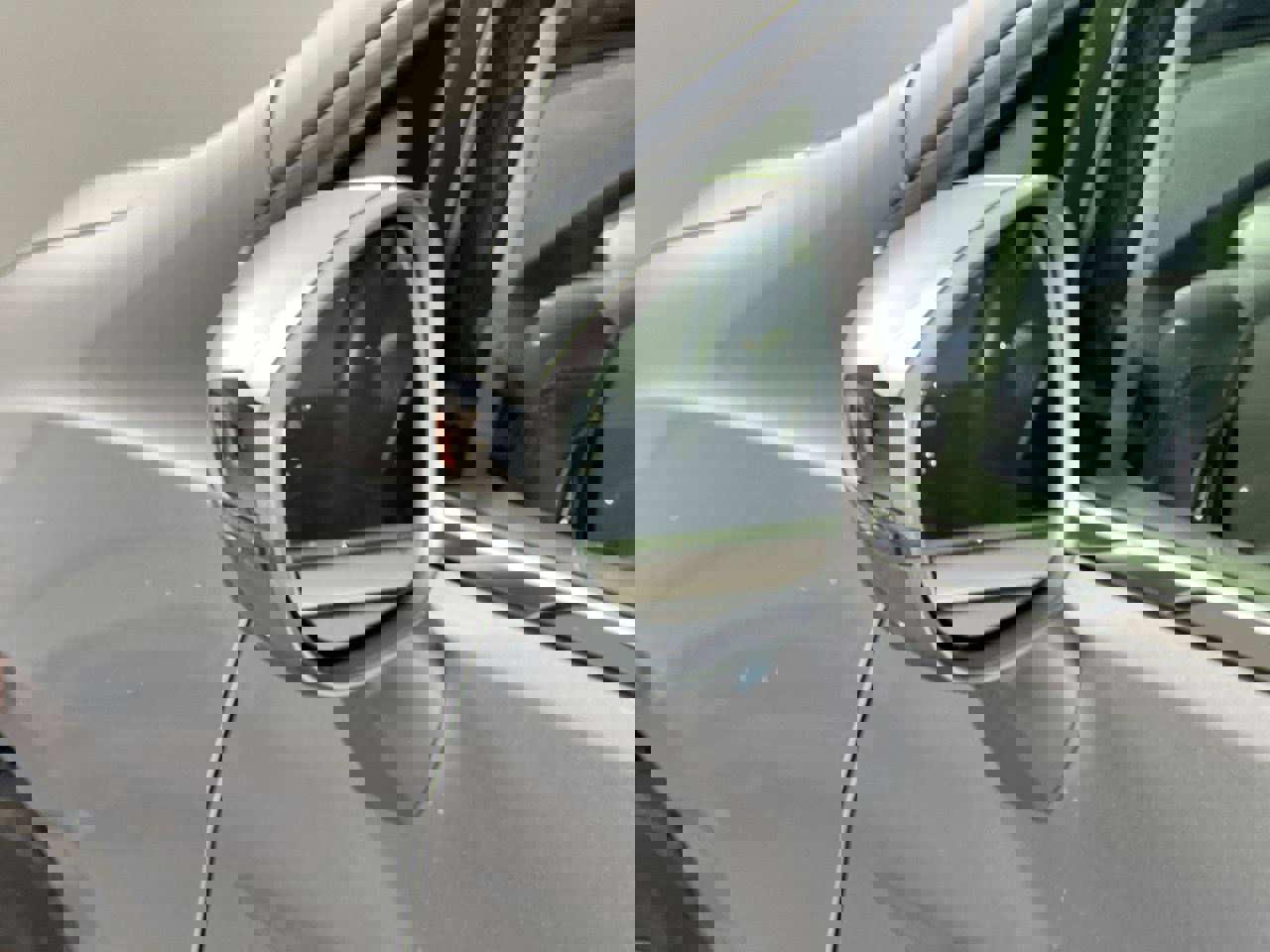 Used 2018 Chrysler Pacifica Limited image 10