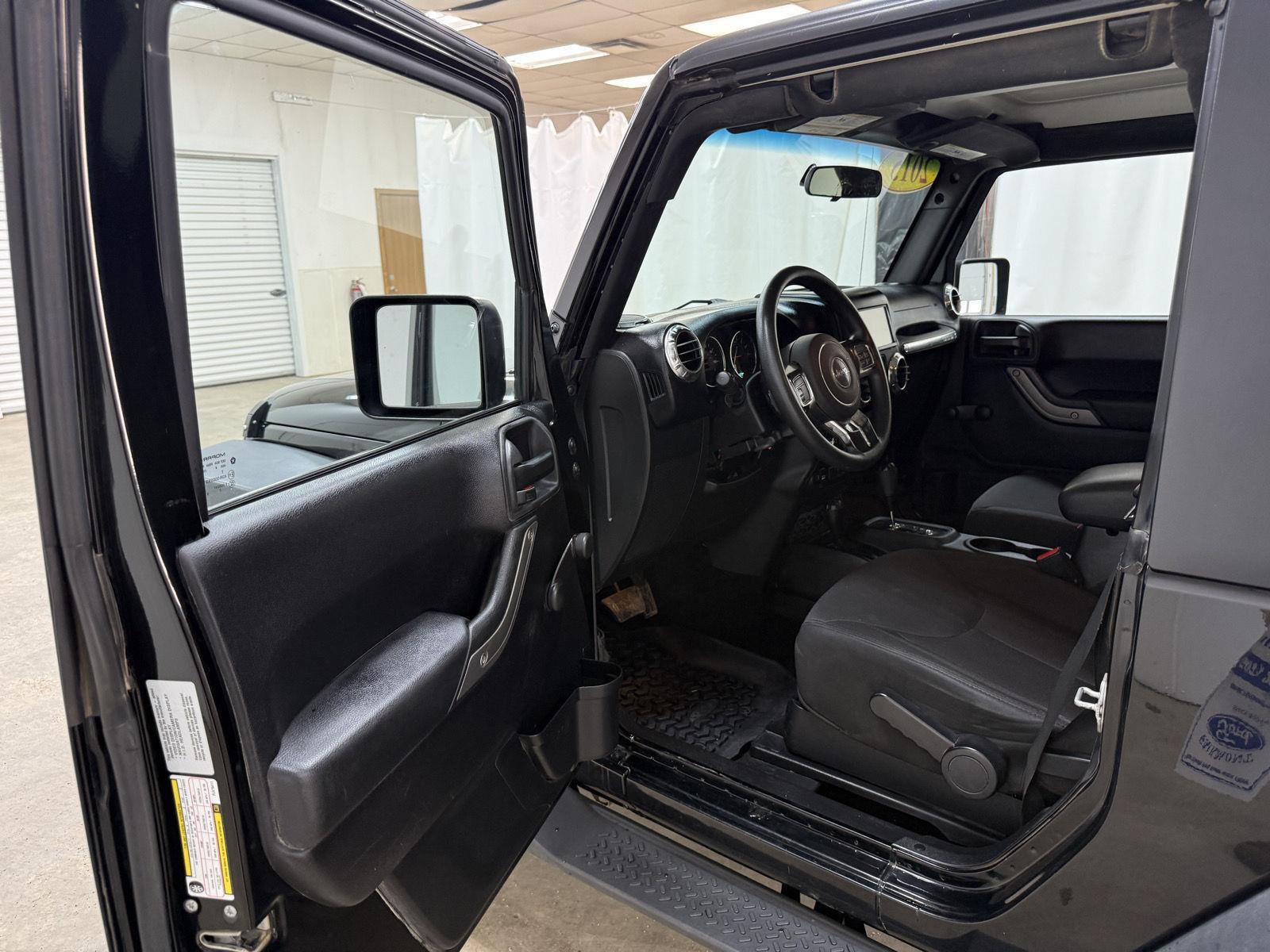 Used 2015 Jeep Wrangler Sport AWD/4WD image 8