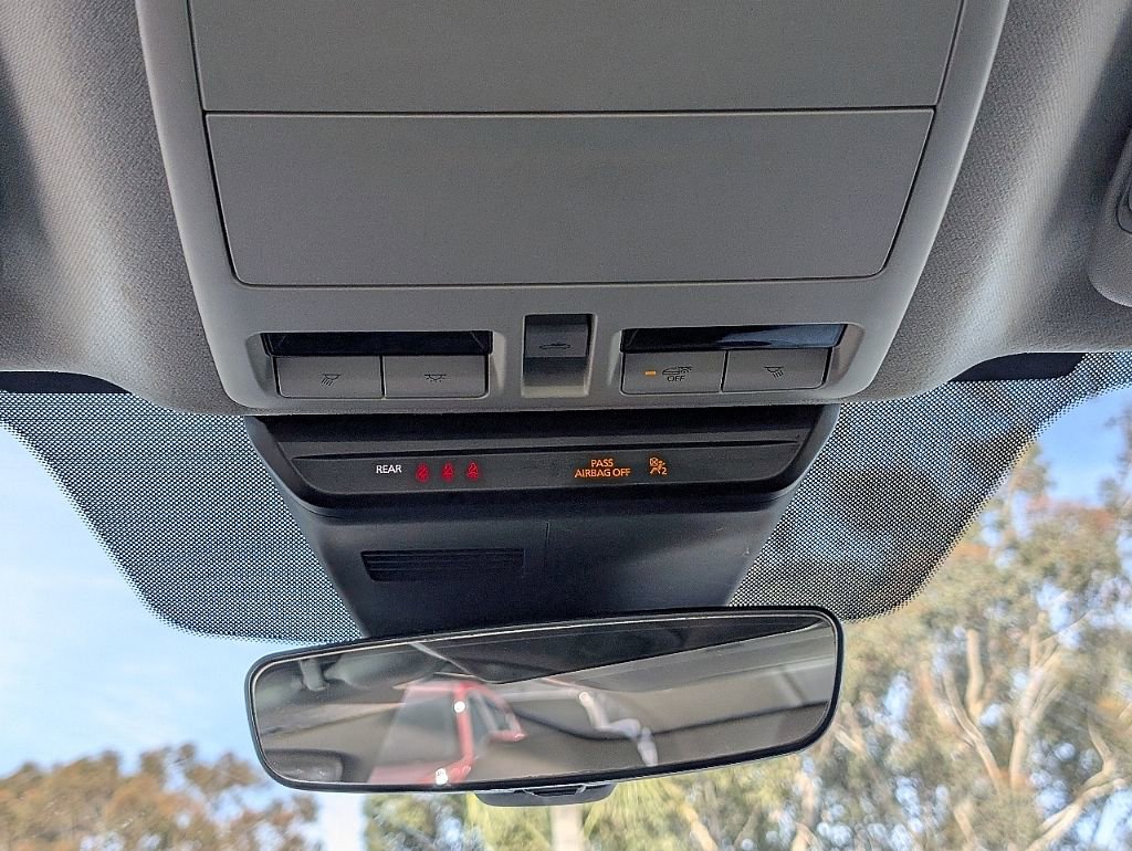 Used 2021 MAZDA MAZDA3 s image 24