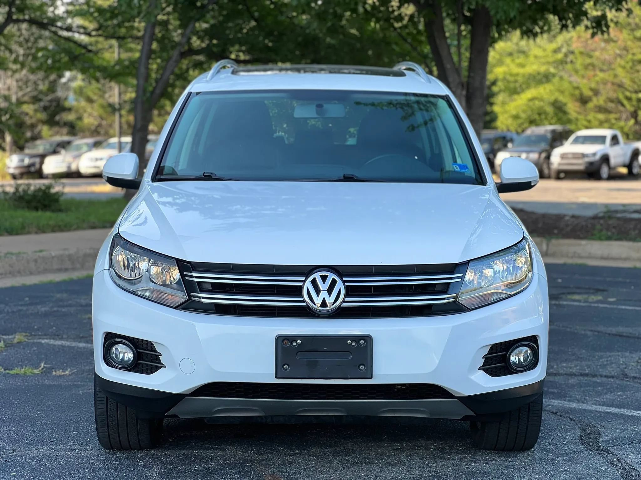 Used 2015 Volkswagen Tiguan SEL AWD/4WD image 8