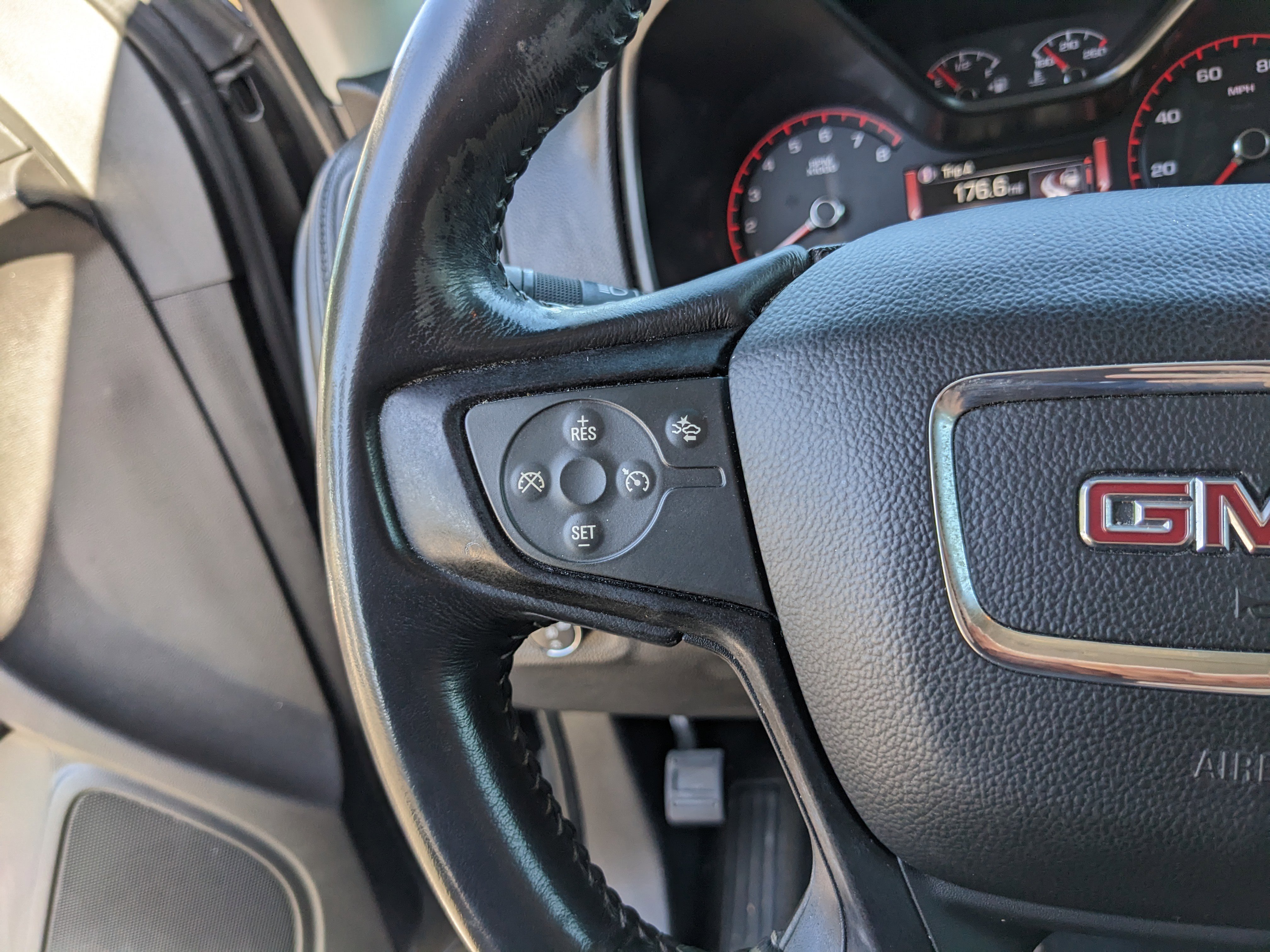 Used 2016 GMC Canyon SLT w/ Driver Alert Package image 26