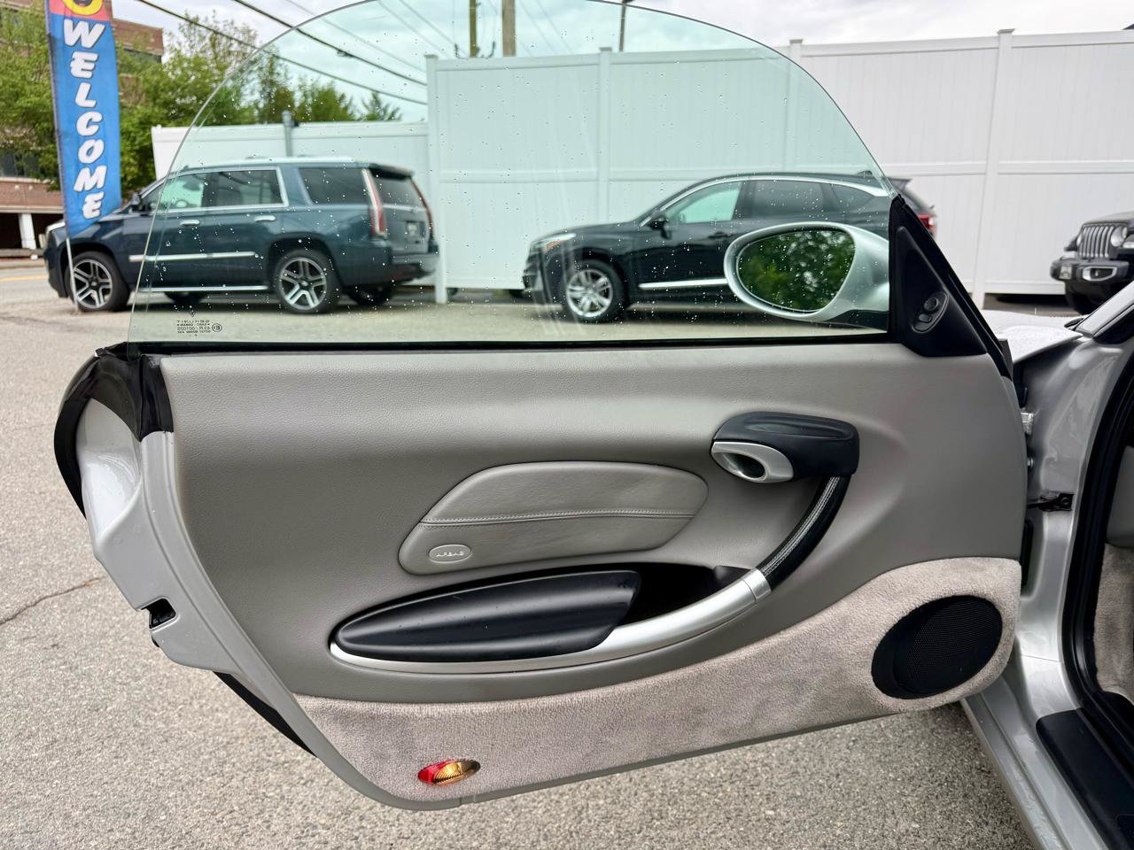 Used 2000 Porsche Boxster S RWD image 16