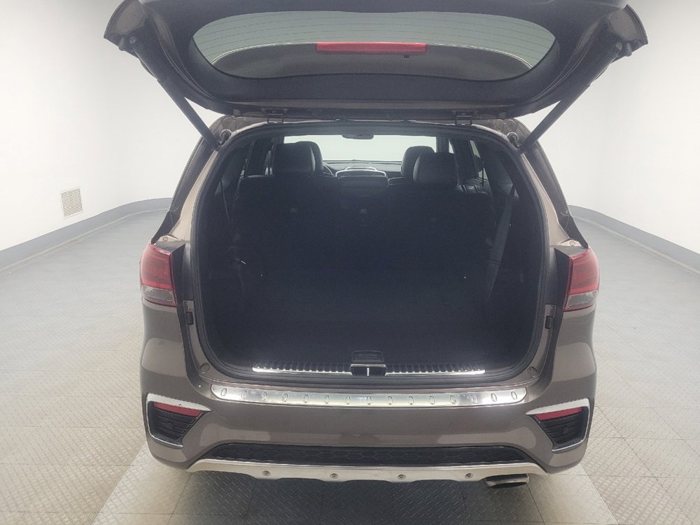 Used 2019 Kia Sorento SX image 29