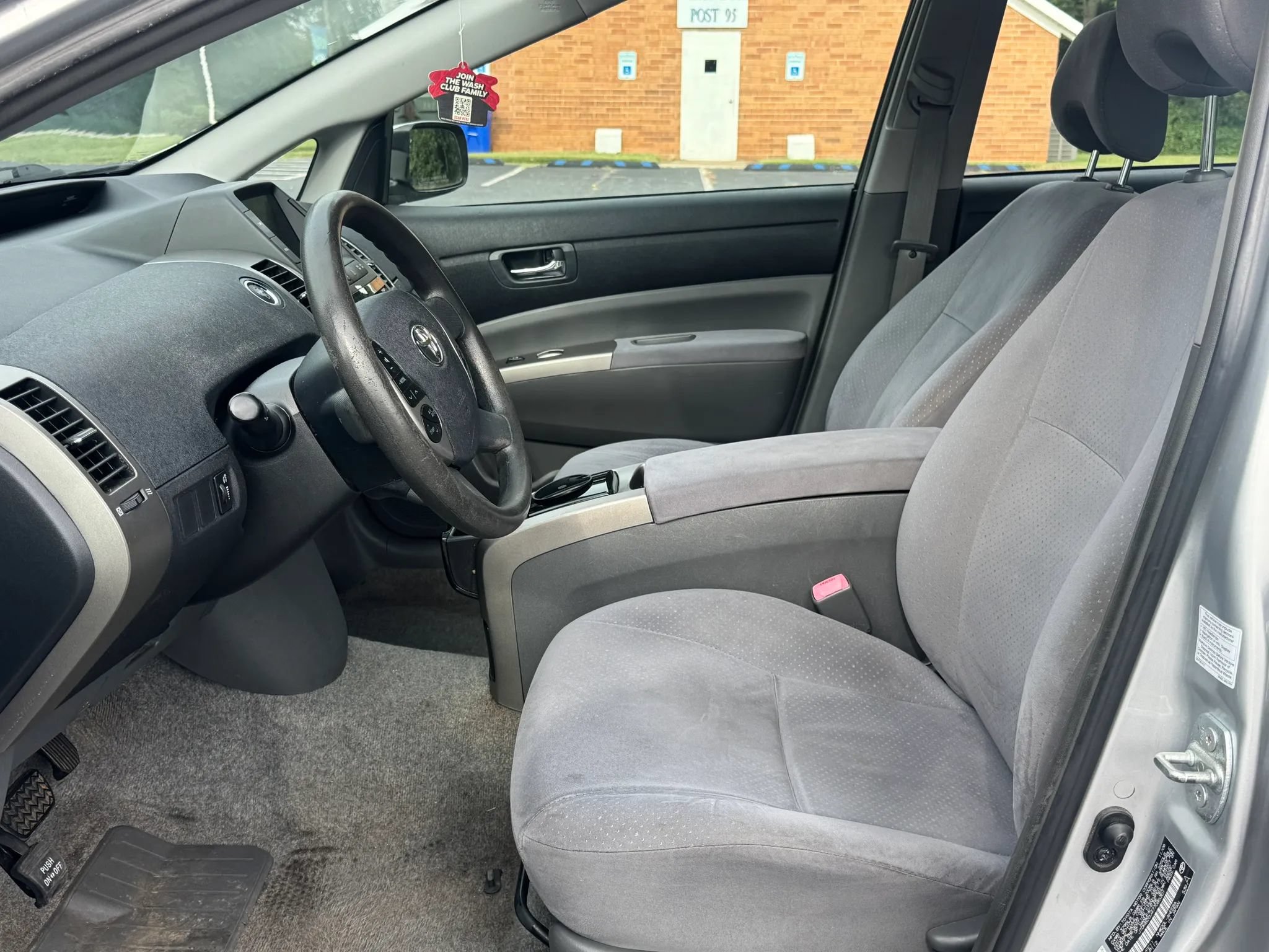 Used 2007 Toyota Prius w/ Pkg 1 FWD image 14