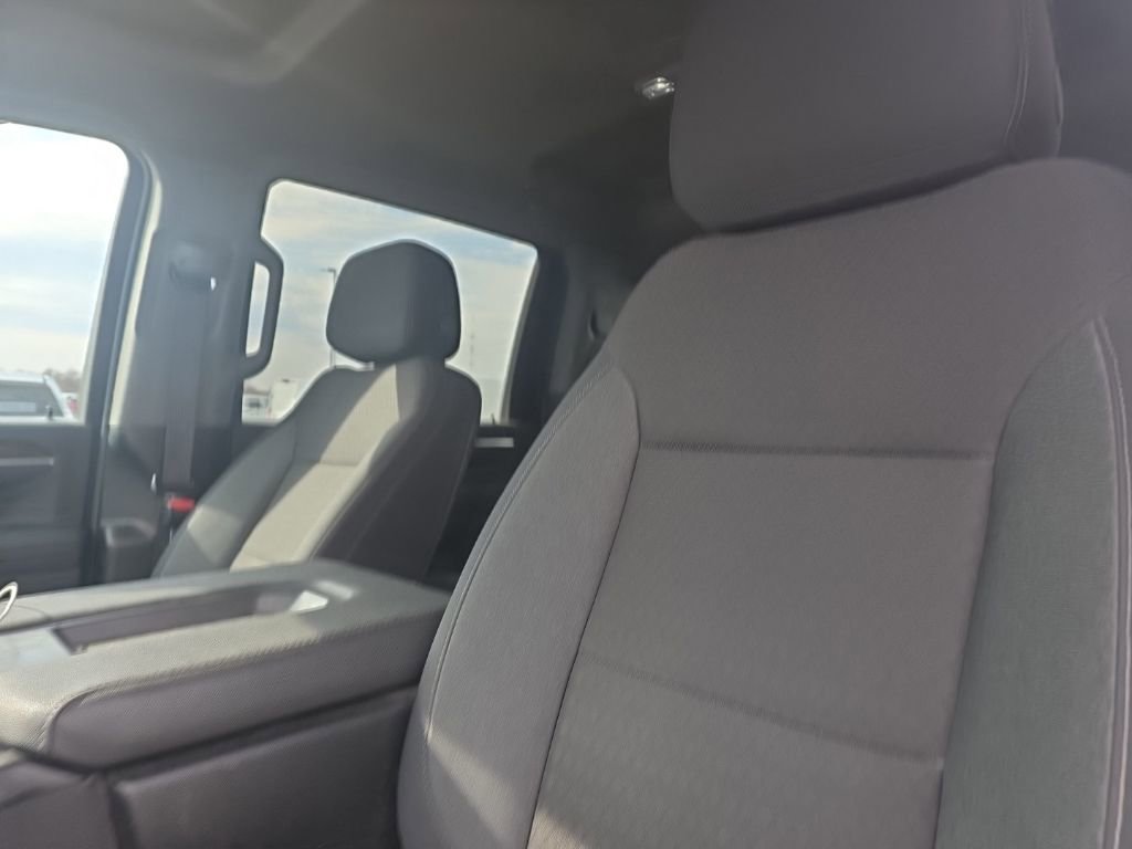 Used 2025 GMC Sierra 3500 SLE w/ Preferred Package AWD/4WD image 41
