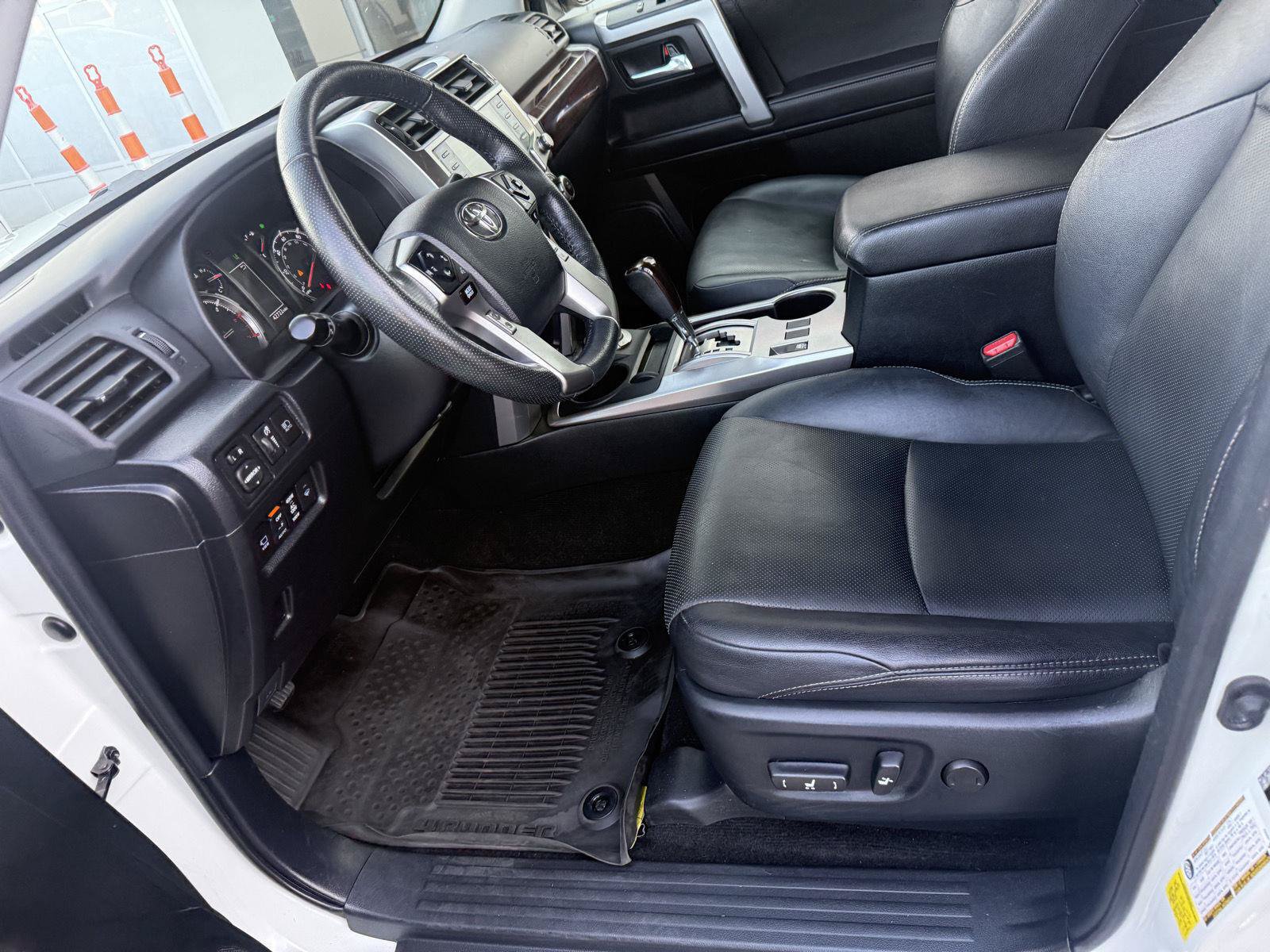 Used 2023 Toyota 4Runner Limited AWD/4WD image 11