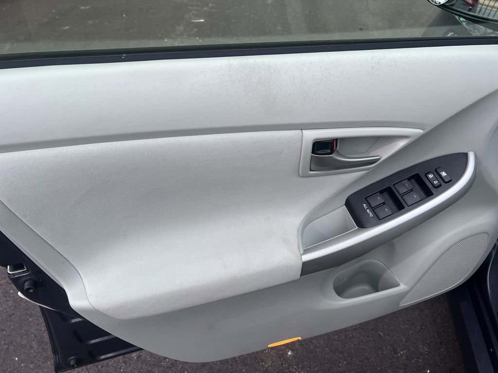 Used 2013 Toyota Prius Two image 7