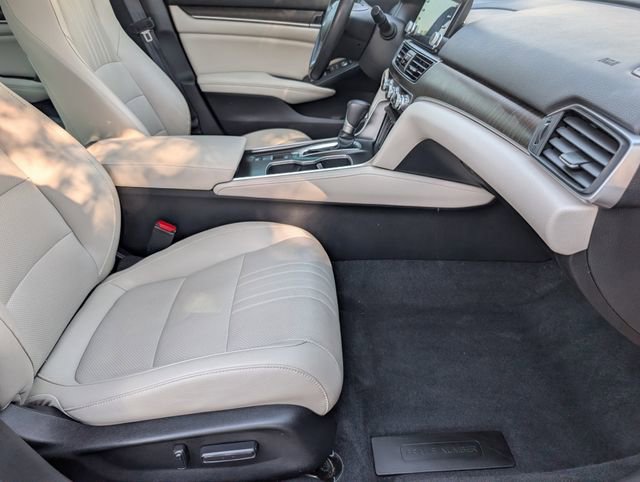 Used 2022 Honda Accord EX-L image 27