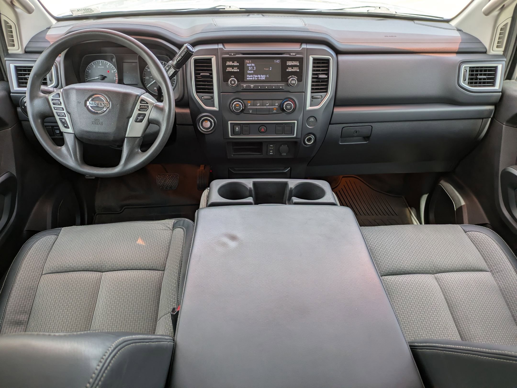 Used 2017 Nissan Titan S image 15