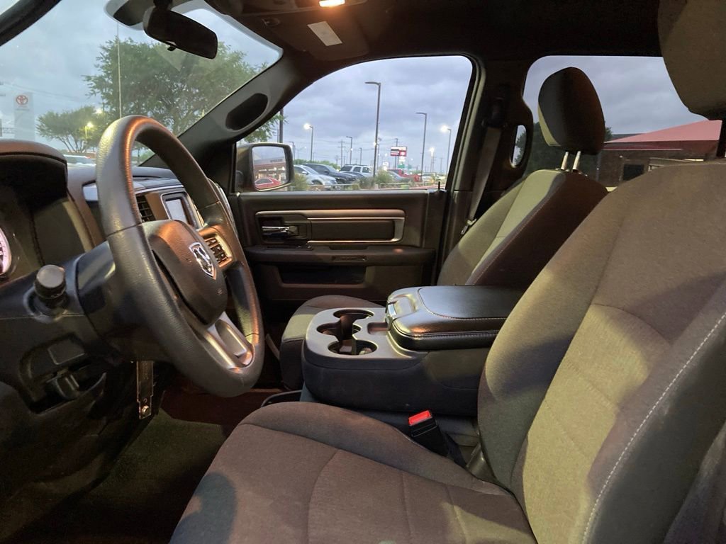 Used 2024 RAM 1500 Classic Warlock image 9