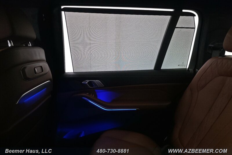 Used 2024 BMW X7 xDrive40i w/ M Sport Package AWD/4WD image 18