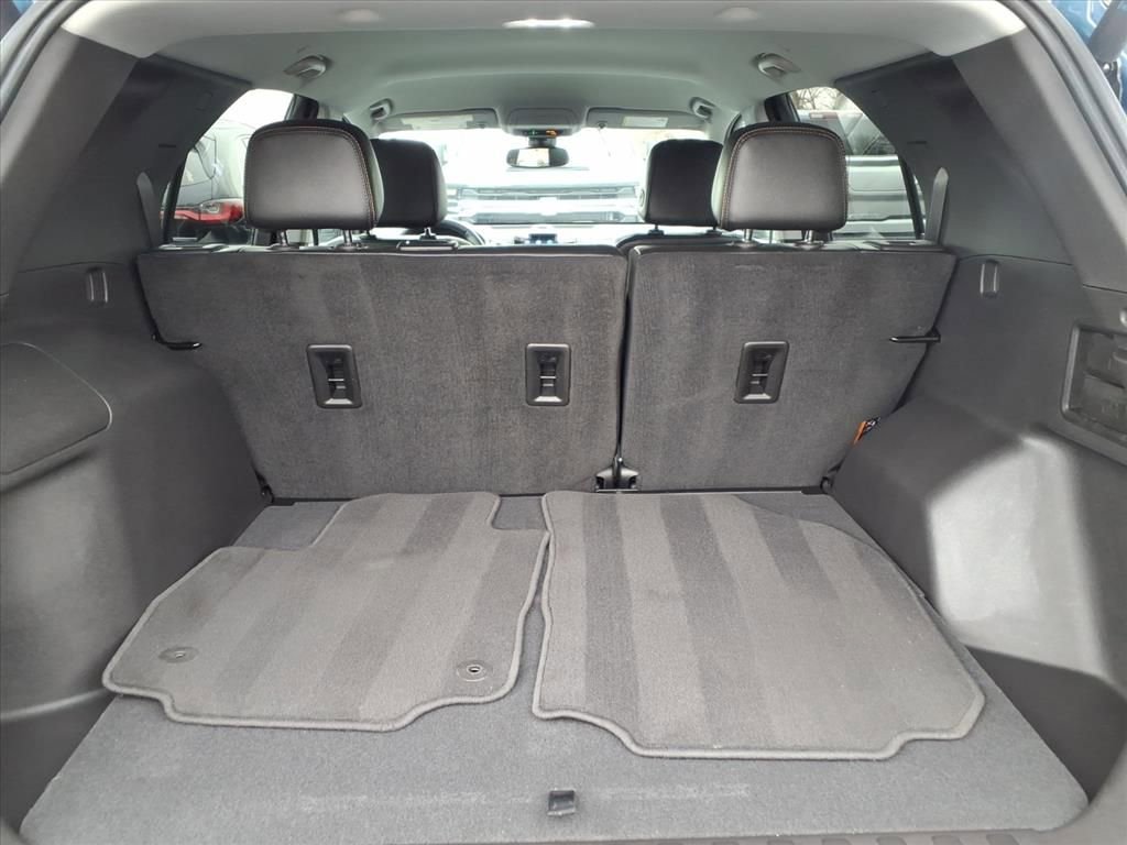 Used 2024 Chevrolet Equinox Premier image 18