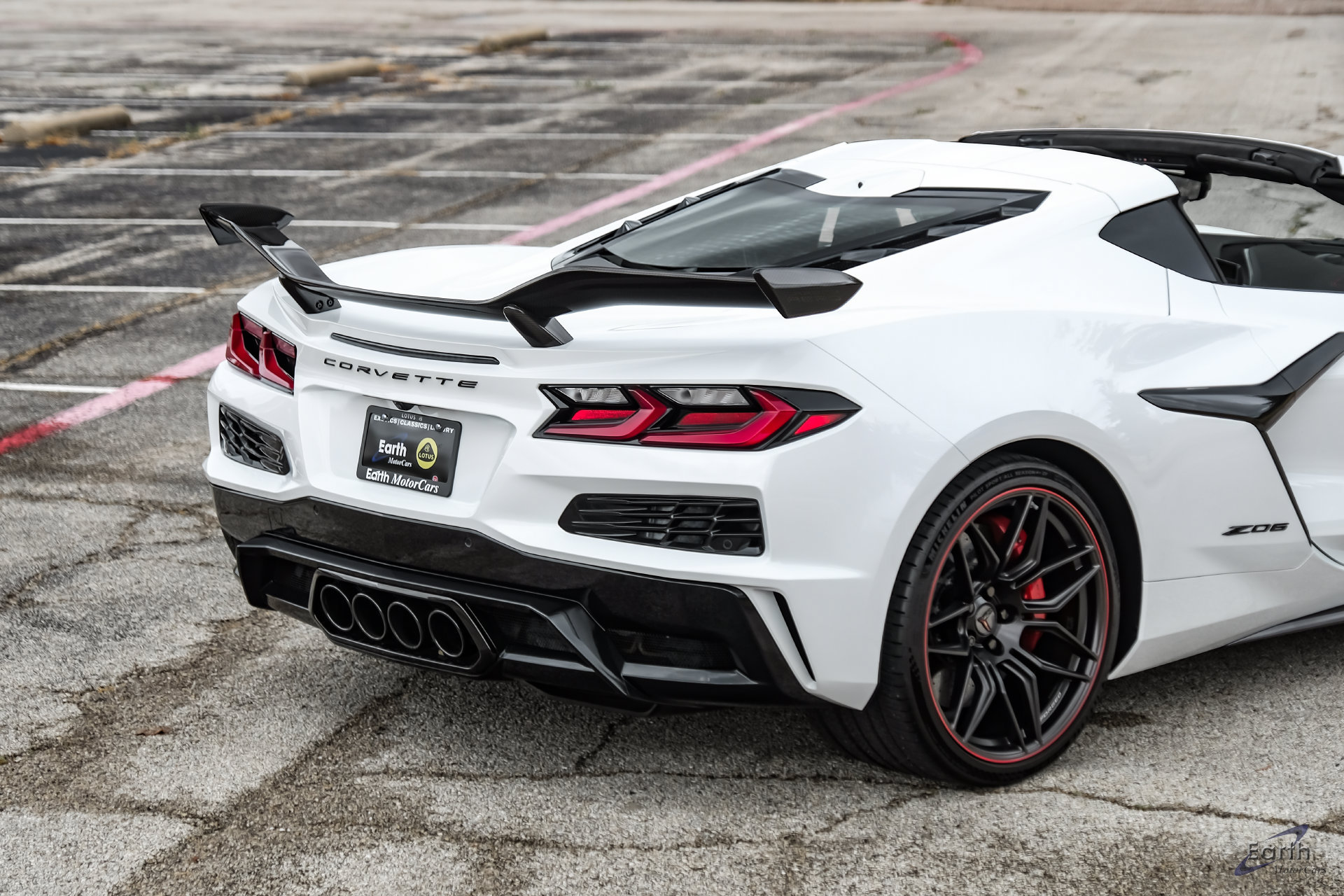 Used 2024 Chevrolet Corvette Z06 w/ Z07 Performance Package RWD image 26