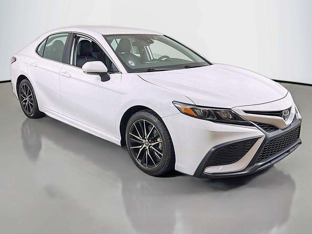 Used 2024 Toyota Camry SE FWD image 33