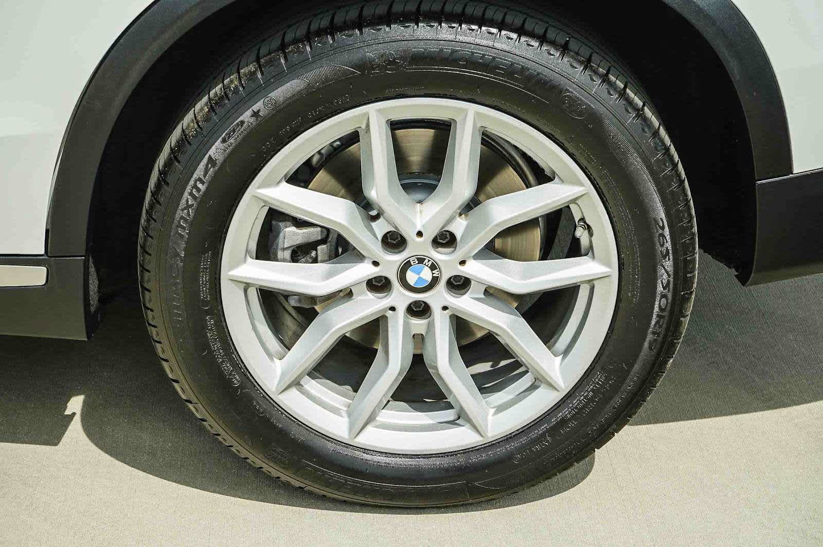 Used 2021 BMW X5 xDrive40i w/ Premium Package 2 AWD/4WD image 10