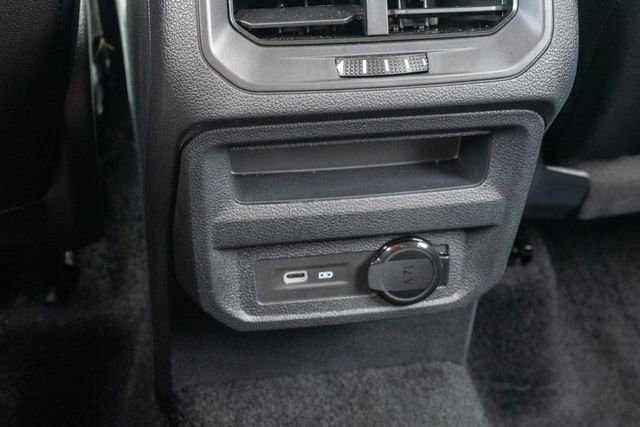 Used 2023 Volkswagen Tiguan SE FWD image 24