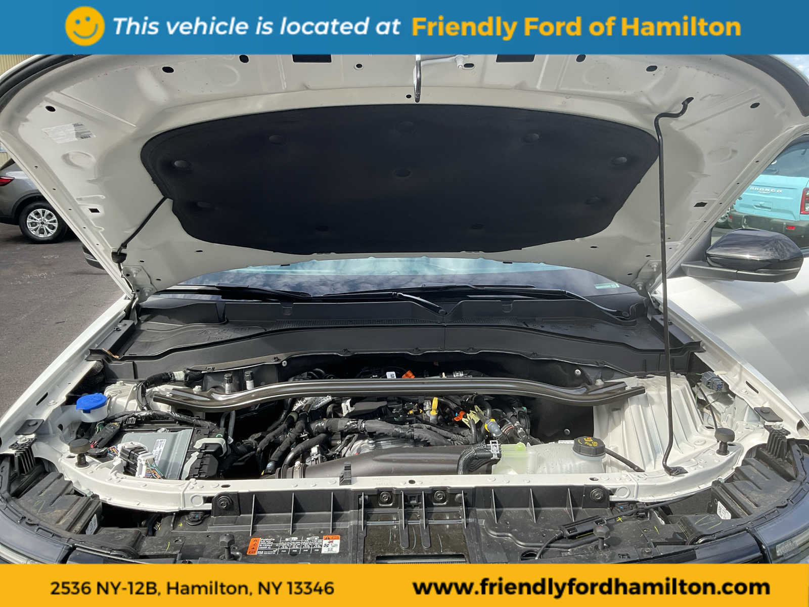 Used 2025 Ford Explorer ST-Line w/ Premium Package image 13