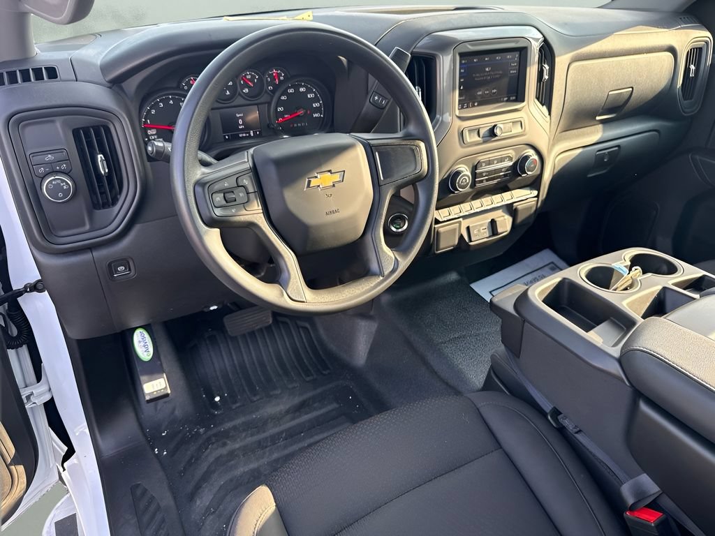 Used 2025 Chevrolet Silverado 1500 W/T RWD image 10