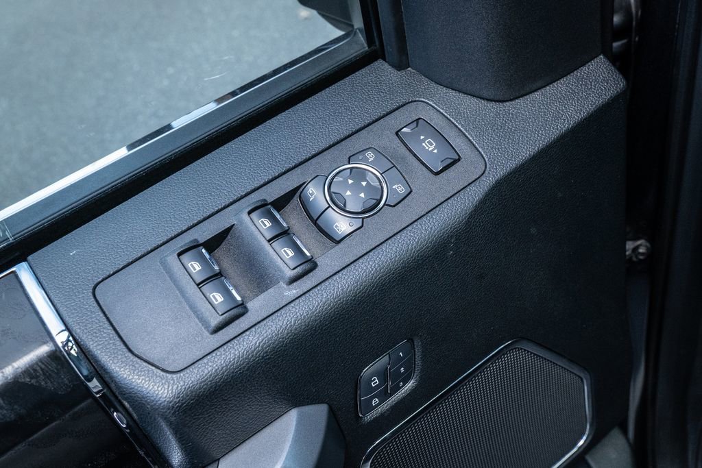 Used 2018 Ford F350 Platinum w/ Platinum Ultimate Package image 17