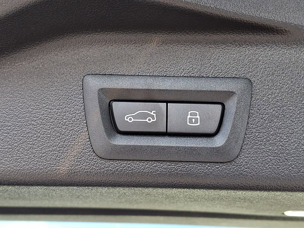 Used 2026 BMW X5 xDrive40i w/ Climate Comfort Package image 32