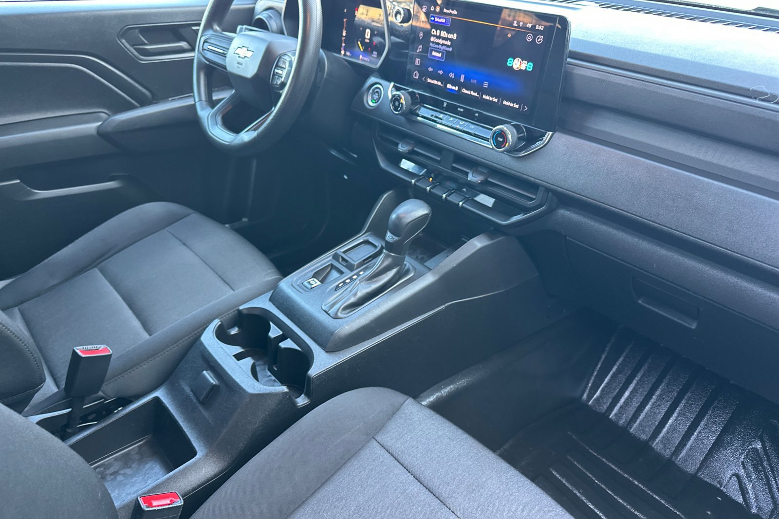 Used 2023 Chevrolet Colorado W/T image 15