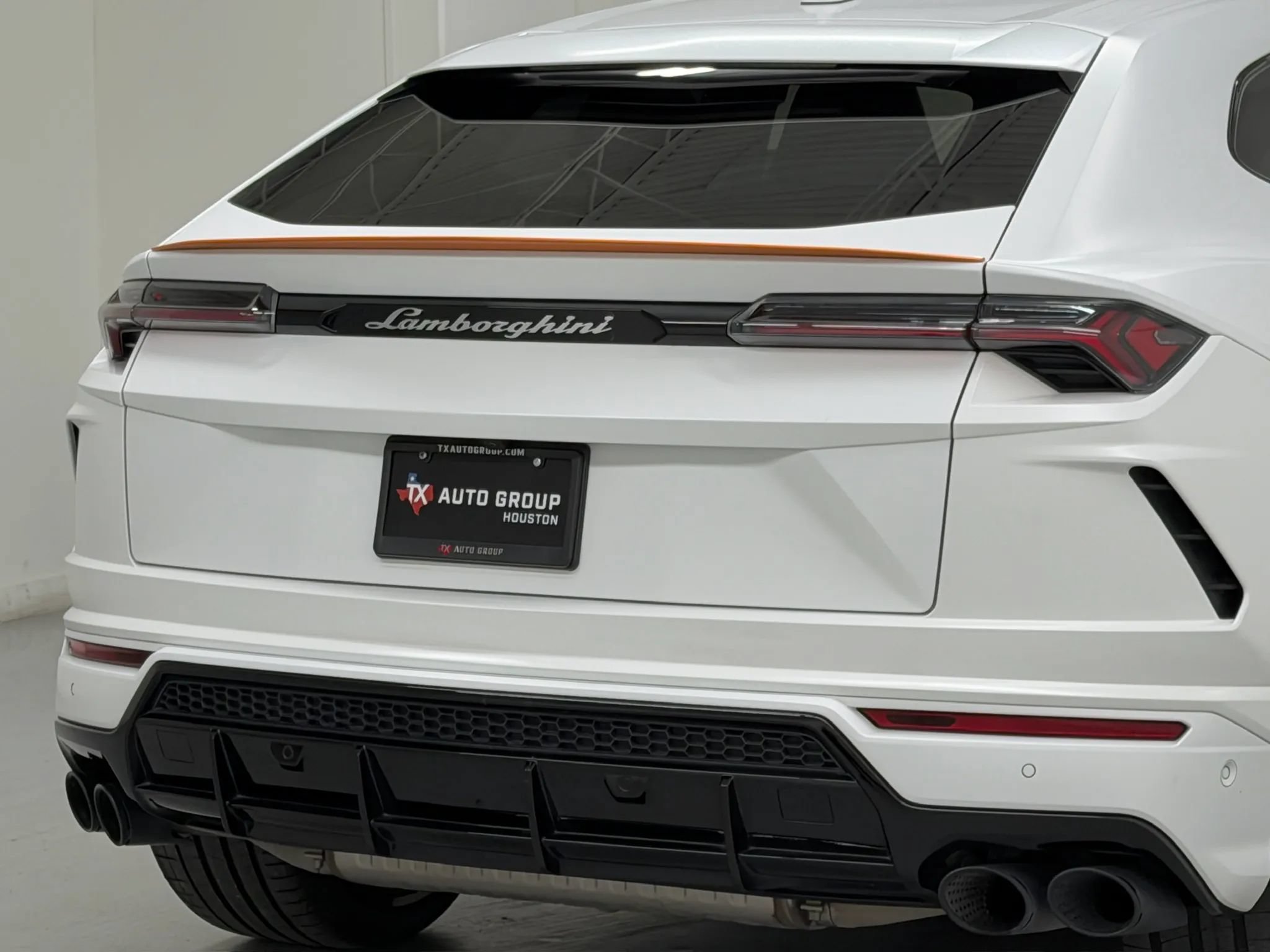 Used 2022 Lamborghini Urus AWD/4WD image 98
