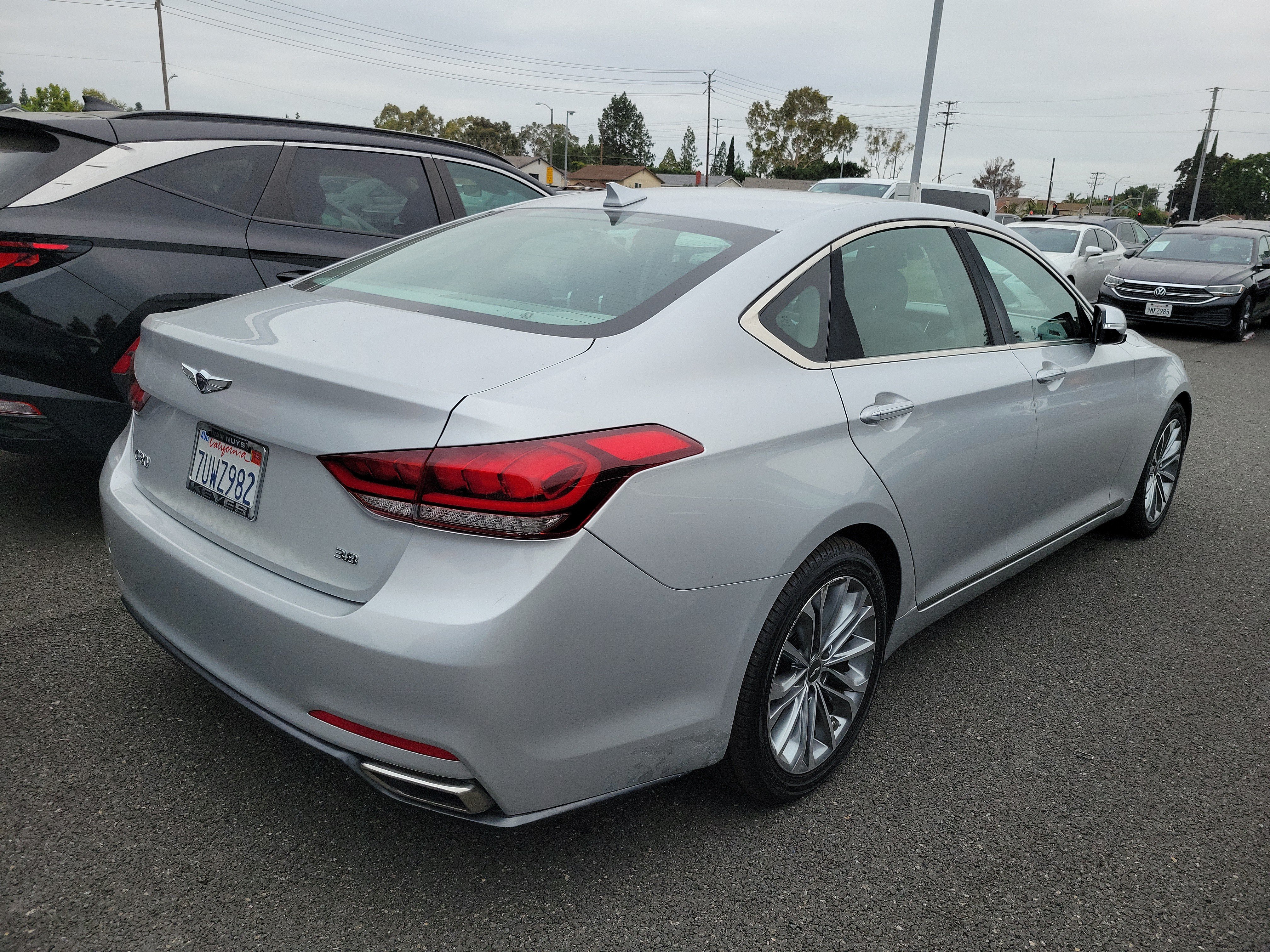 Used 2017 Genesis G80 3.8 RWD image 5