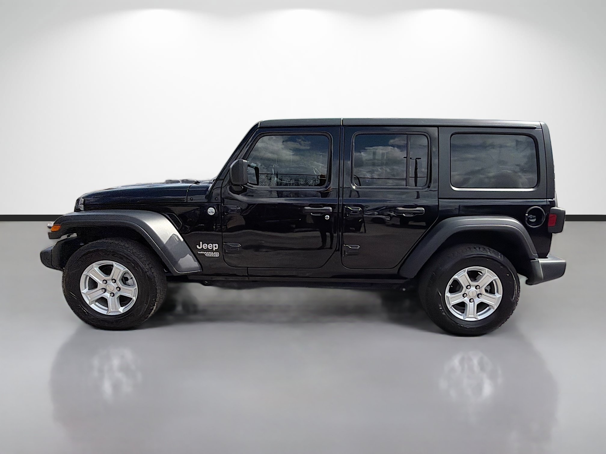Used 2019 Jeep Wrangler Unlimited Sport S AWD/4WD image 6