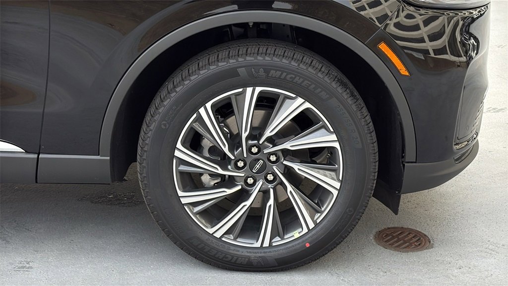 New 2026 Lincoln Aviator AWD image 4