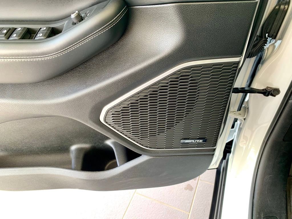 Used 2022 Jeep Grand Cherokee L Limited AWD/4WD image 14