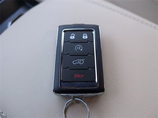 New 2025 Jeep Grand Cherokee Limited w/ Trailer Tow Package image 30