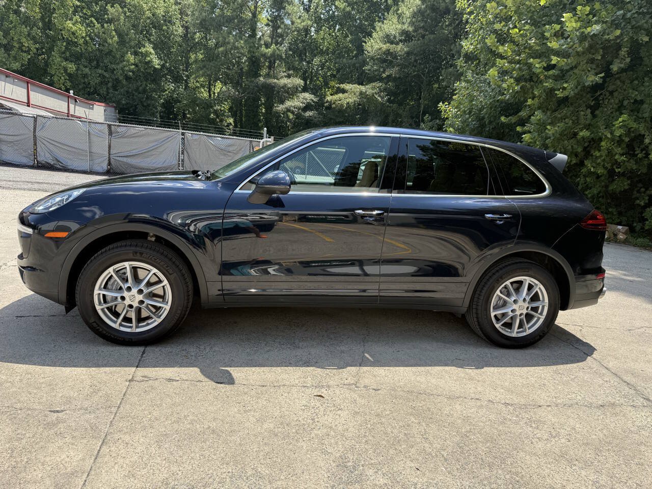Used 2016 Porsche Cayenne AWD/4WD image 13
