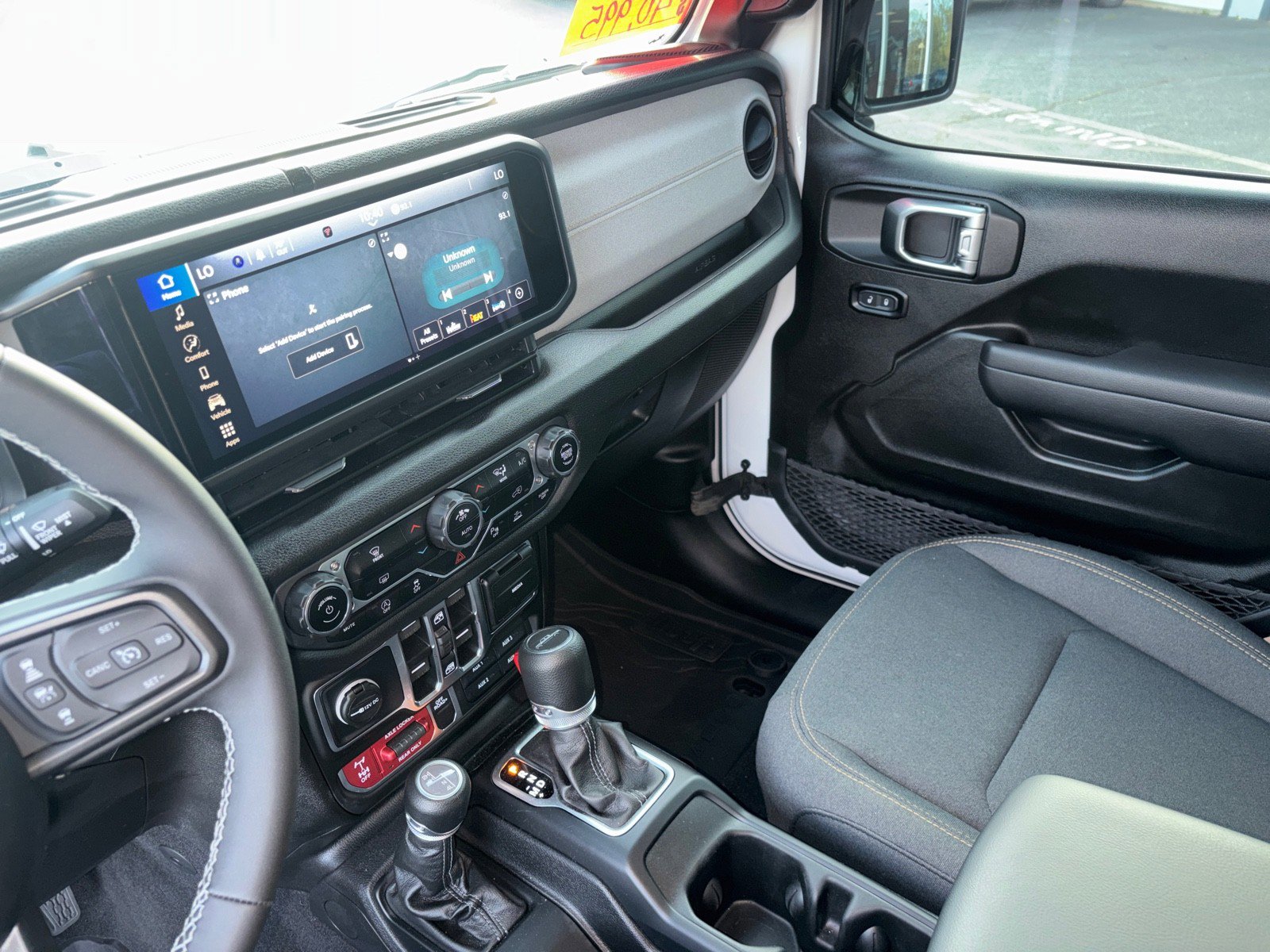 Used 2025 Jeep Gladiator Sport image 26
