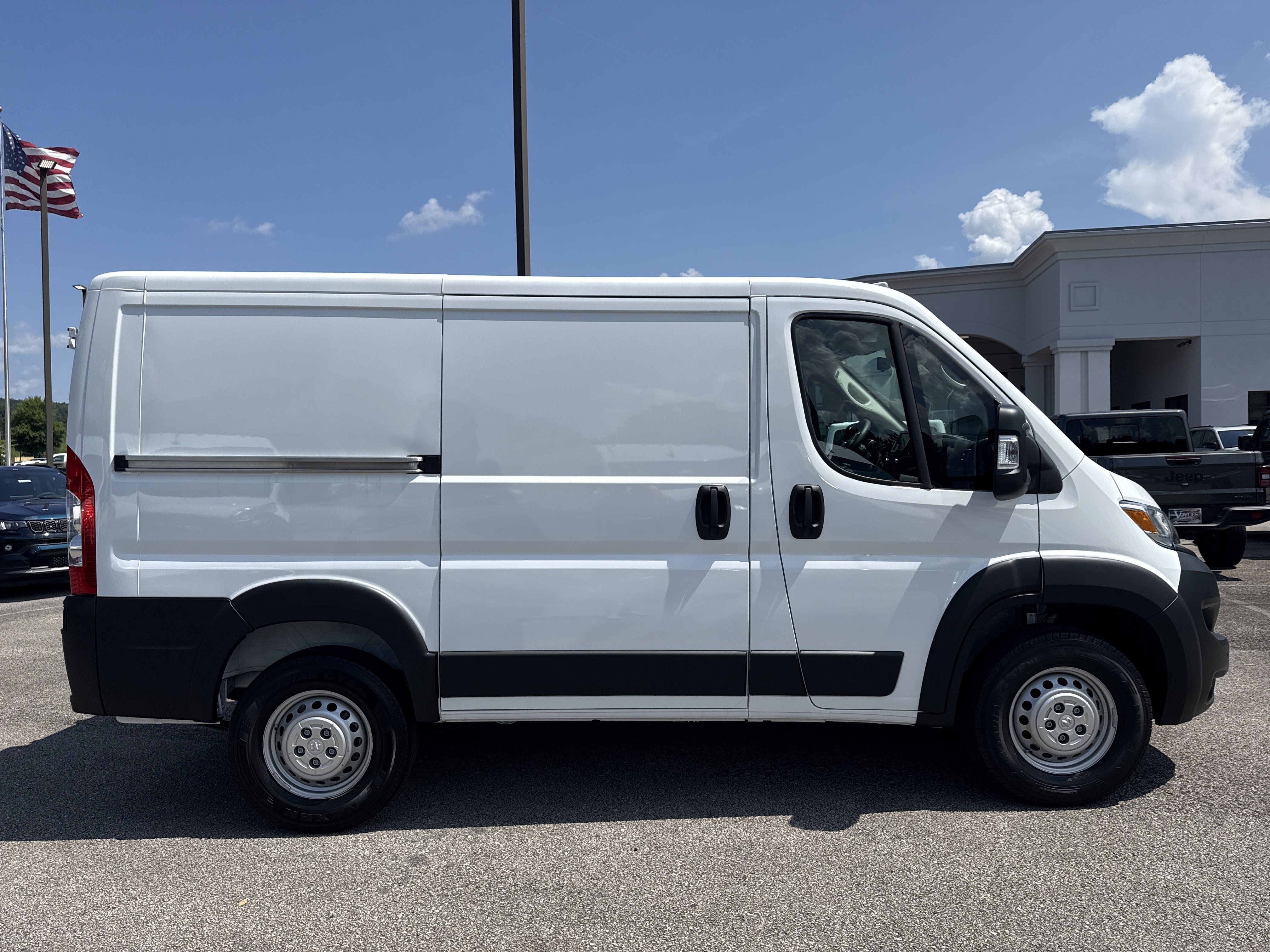 New 2026 RAM ProMaster 1500 w/ Safety Group FWD image 8