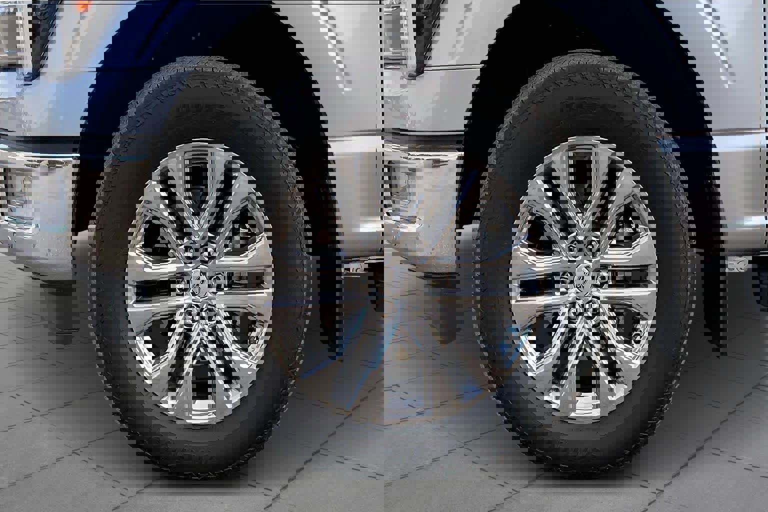 Certified 2024 Ford F150 Lariat w/ FX4 Off-Road Package image 11