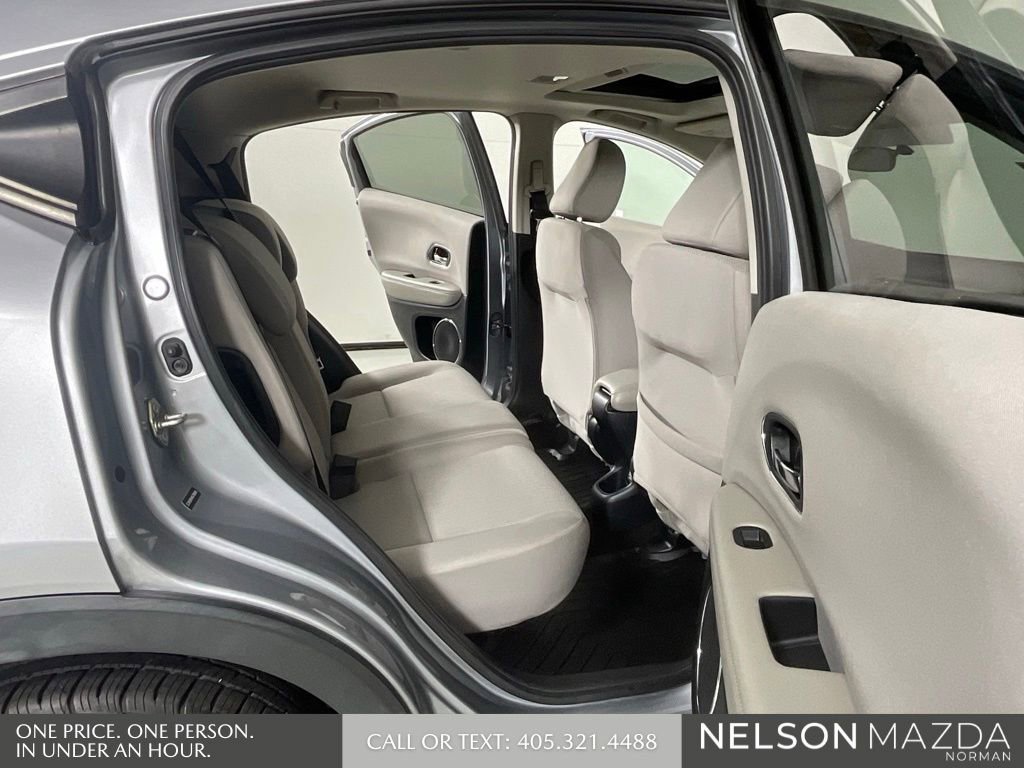 Used 2017 Honda HR-V EX image 16