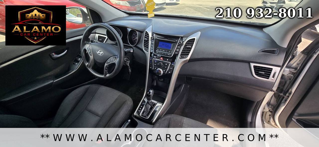 Used 2016 Hyundai Elantra GT FWD image 15